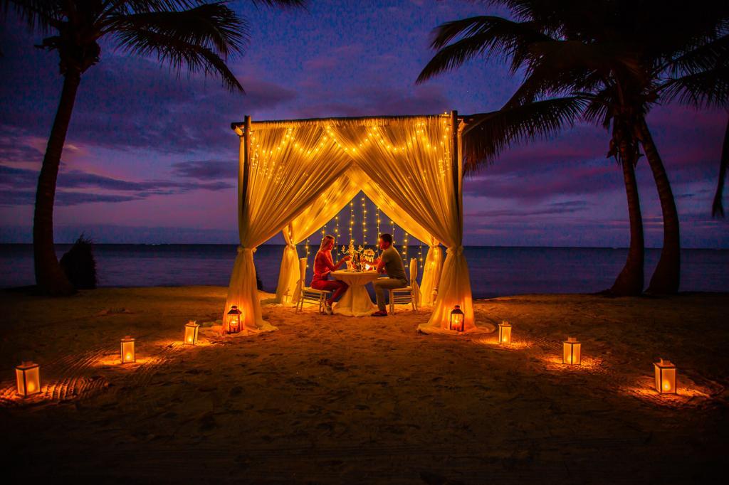 romantic-dinner-punta-cana