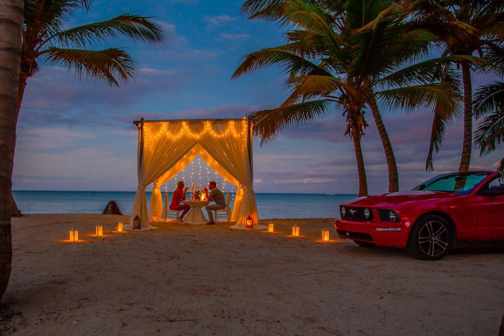 romantic-dinner-punta-cana