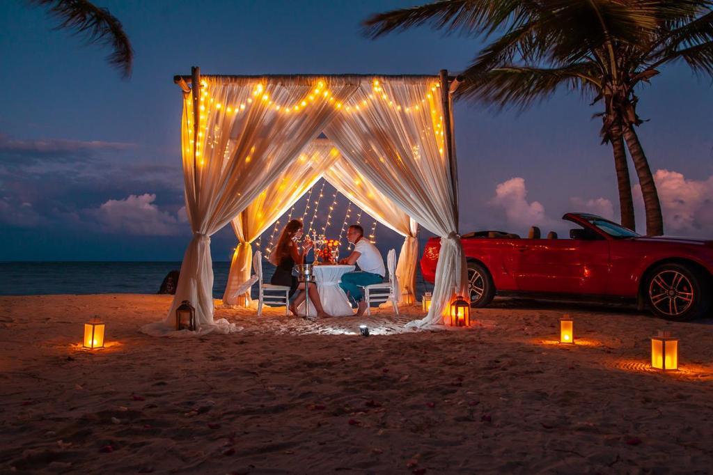 romantic-dinner-punta-cana